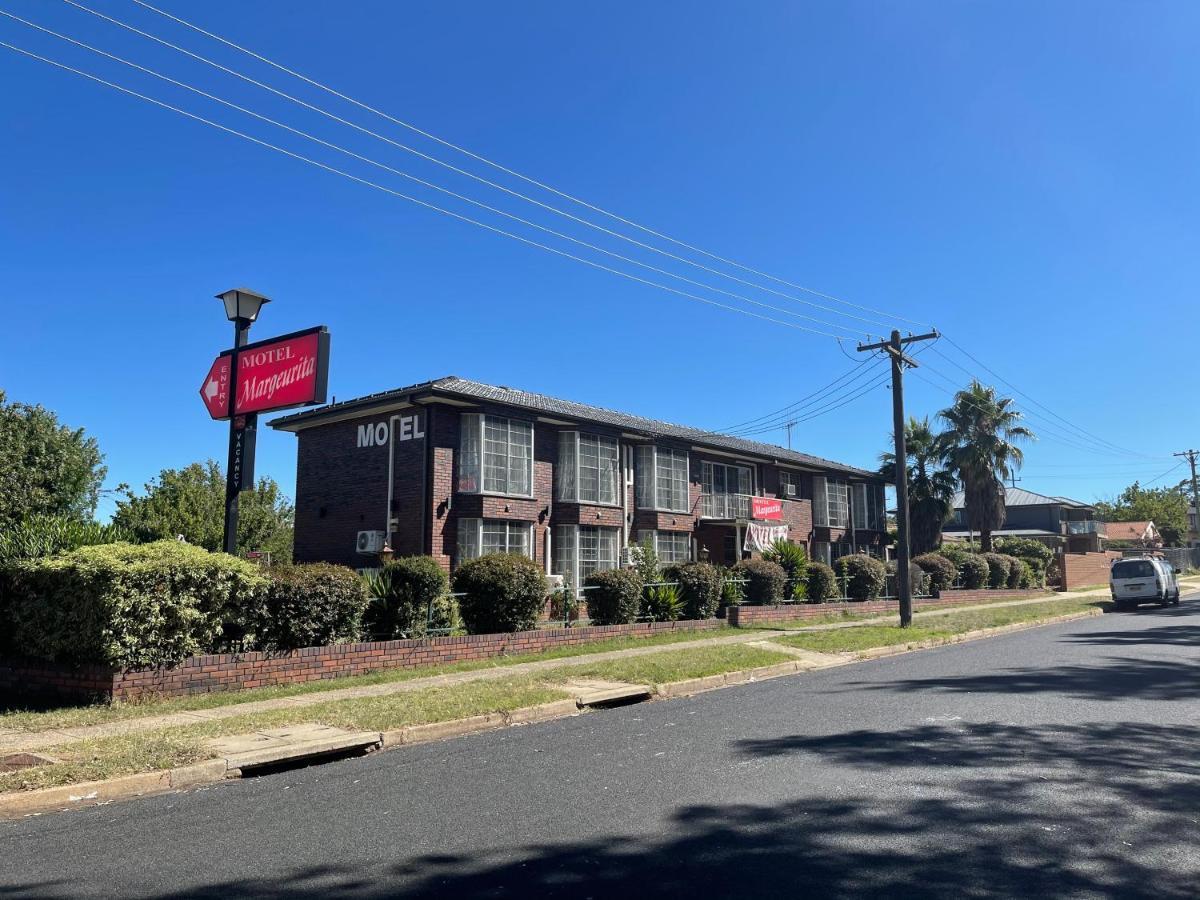 Motel Margeurita Queanbeyan Kültér fotó