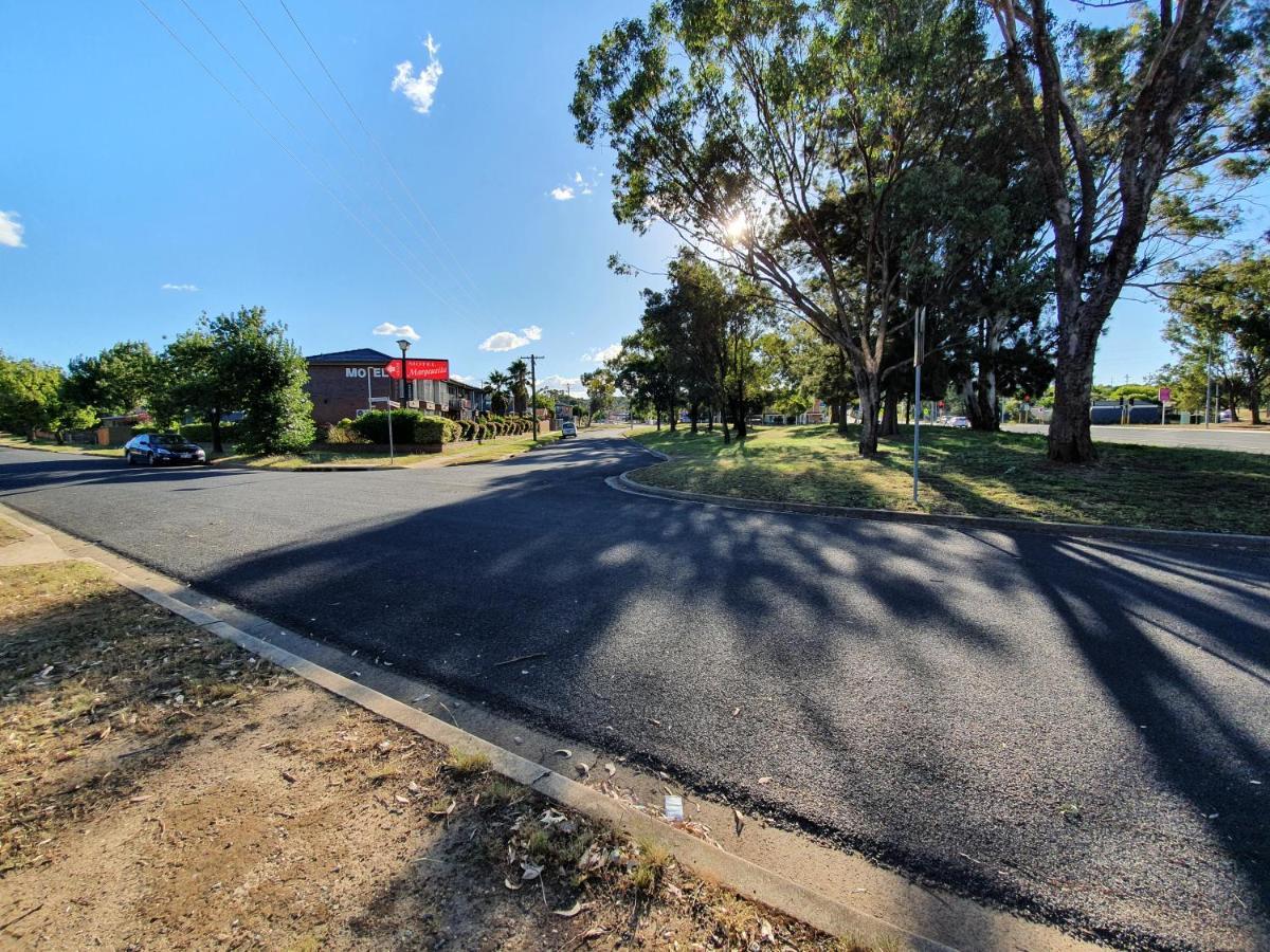 Motel Margeurita Queanbeyan Kültér fotó