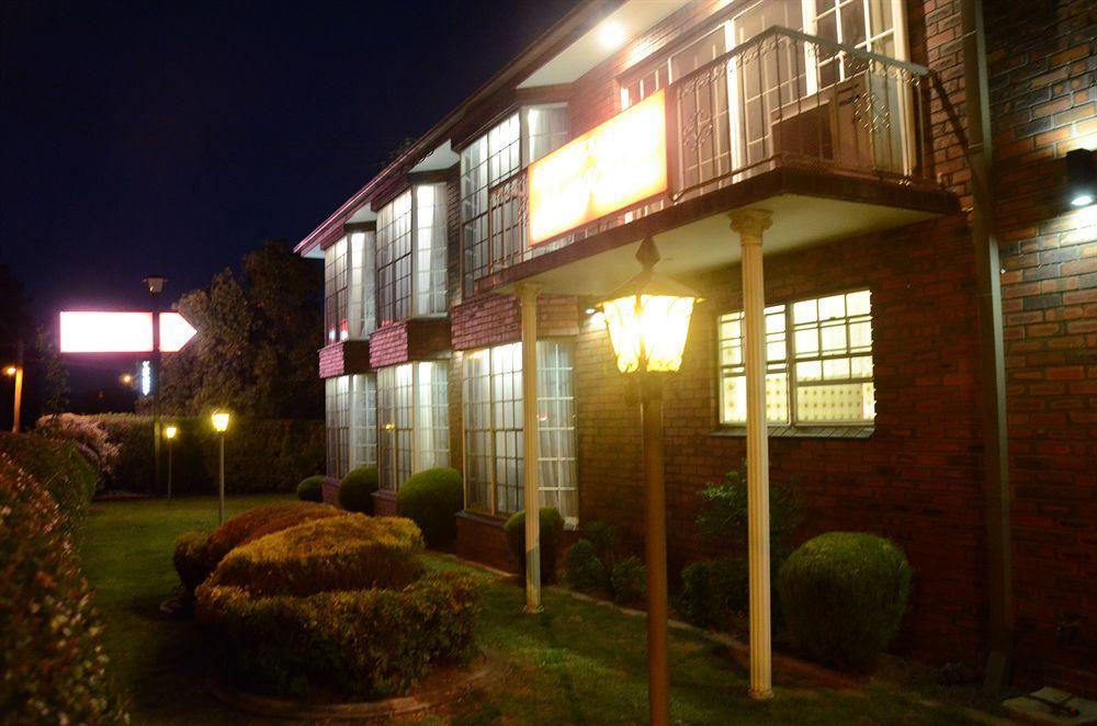 Motel Margeurita Queanbeyan Kültér fotó